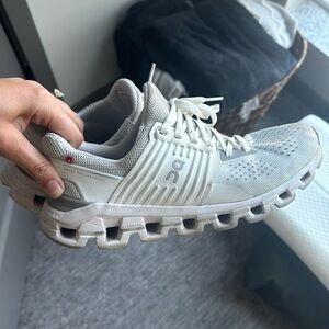 Oncloud Running shoes